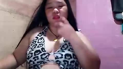 jennalyn_19 online show from 10/31/25, 12:50