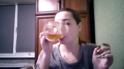 JennaMolberty online show from 11/26/25, 06:20