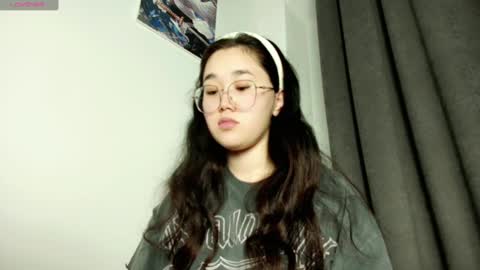 Snapshot of jennatyan chatting on 03/08/25, 06:26 JENNA online show from 03/08/25, 06:26