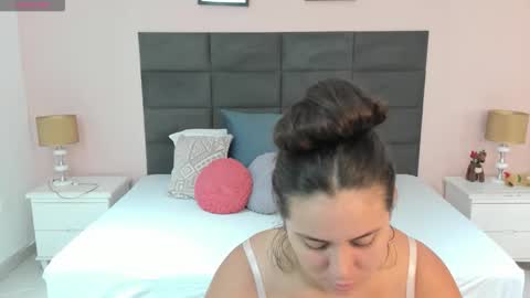 jenner_madison online show from 11/10/25, 12:37