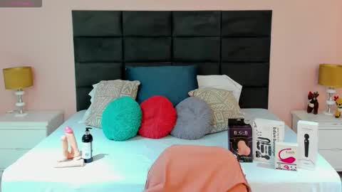 jenner_madison online show from 11/17/25, 11:05