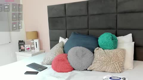 jenner_madison online show from 02/08/26, 12:08