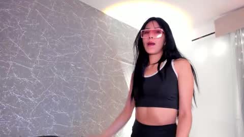 Jenner online show from 12/14/25, 11:53