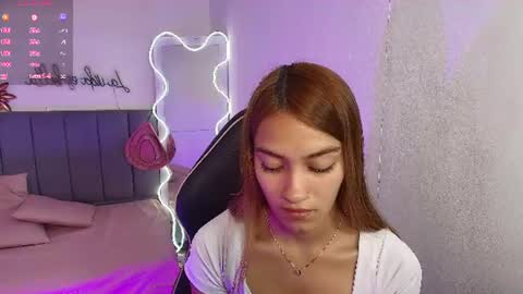 Snapshot of jenner_tay chatting on 07/03/26, 01:34 jenner online show from 07/03/26, 01:34