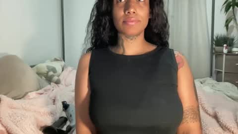 Snapshot of jenni_cash chatting on 12/08/24, 07:15 Mistress Jenni online show from 12/08/24, 07:15