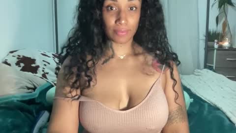 Snapshot of jenni_cash chatting on 12/21/24, 07:35 Mistress Jenni online show from 12/21/24, 07:35