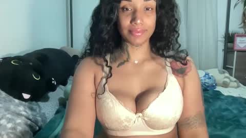 Snapshot of jenni_cash chatting on 02/17/25, 07:37 Mistress Jenni online show from 02/17/25, 07:37