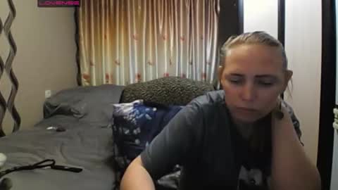 JenniDeep online show from 04/24/26, 05:26