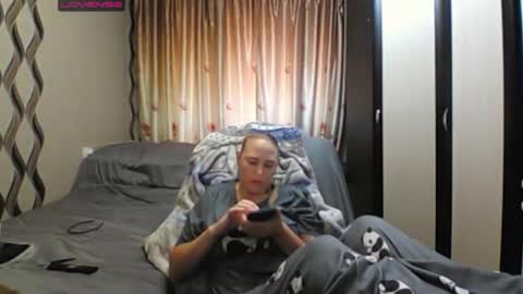 Snapshot of jennideep chatting on 06/09/26, 07:53 JenniDeep online show from 06/09/26, 07:53