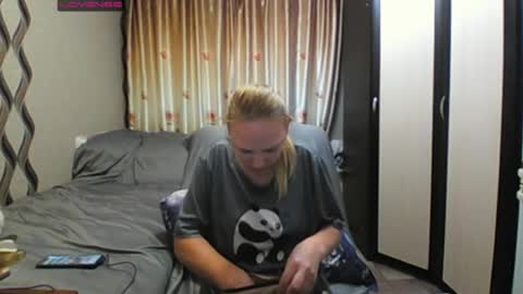 Snapshot of jennideep chatting on 06/24/26, 03:11 JenniDeep online show from 06/24/26, 03:11