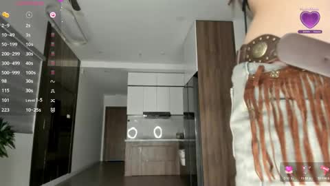 Jennie online show from 04/27/26, 07:45