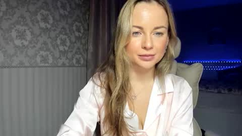 Jennifer online show from 03/01/26, 12:01