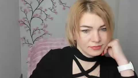 Snapshot of jennifer_cuttie chatting on 01/18/26, 06:39 Jennifer online show from 01/18/26, 06:39