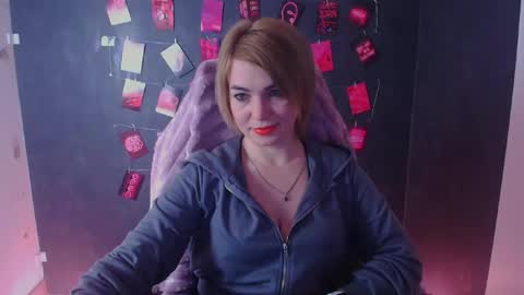 Snapshot of jennifer_cuttie chatting on 02/27/26, 12:49 Jennifer online show from 02/27/26, 12:49