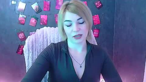 Jennifer online show from 03/24/26, 06:51