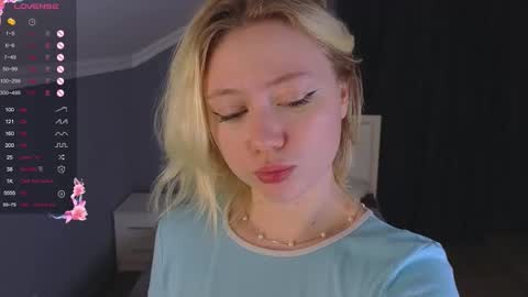 Snapshot of jennifer_mathis chatting on 10/29/25, 06:31 jennifer_mathis online show from 10/29/25, 06:31