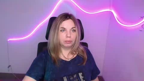 Snapshot of jennifer_moree chatting on 09/15/25, 11:32 Jennifer online show from 09/15/25, 11:32