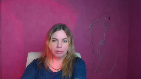 Snapshot of jennifer_moree chatting on 09/25/25, 06:28 Jennifer online show from 09/25/25, 06:28