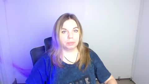 Snapshot of jennifer_moree chatting on 10/14/25, 05:41 Jennifer online show from 10/14/25, 05:41