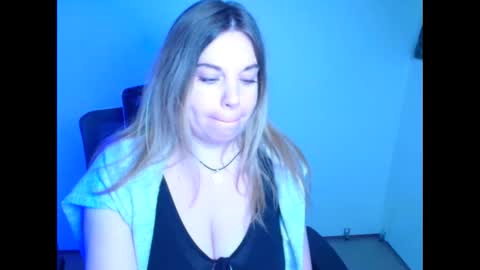 Jennifer online show from 02/02/26, 07:29