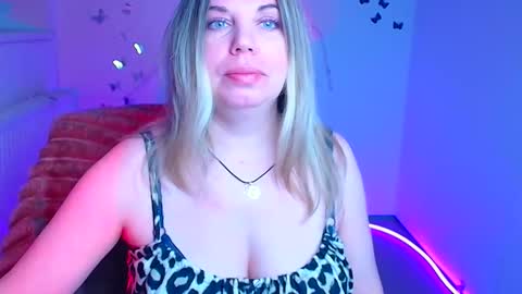 Jennifer online show from 04/07/26, 06:03