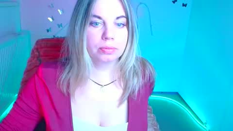 Jennifer online show from 04/23/26, 12:29