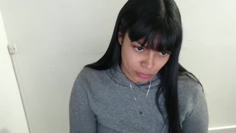 Snapshot of jennifer_oliveira chatting on 09/11/25, 08:36 Jenn 3 online show from 09/11/25, 08:36