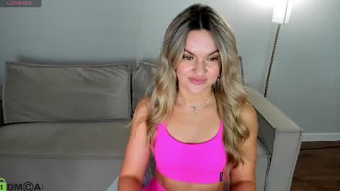 Snapshot of jennifer_perezz chatting on 07/28/26, 06:20 Jennifer Perezz online show from 07/28/26, 06:20