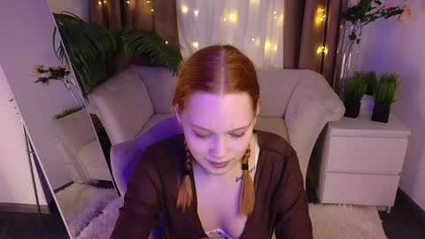 Jennifer online show from 04/04/26, 12:35