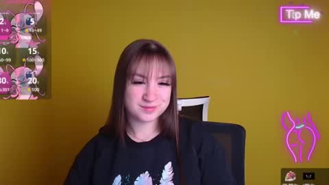 Jennifer online show from 03/10/25, 06:38