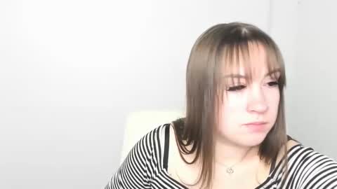 Jennifer online show from 03/12/25, 06:40