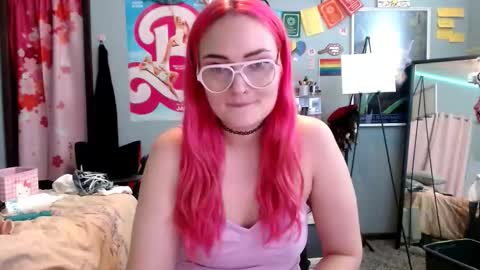 Snapshot of jennifergwen chatting on 11/07/25, 06:02 Jennifer Gwen online show from 11/07/25, 06:02