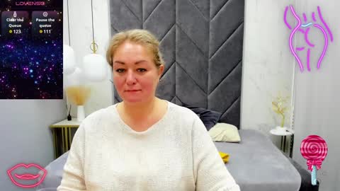 Snapshot of jenniferlight chatting on 02/04/25, 08:17 Jennifer online show from 02/04/25, 08:17