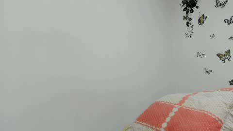 Snapshot of jenniferloveyou chatting on 06/16/26, 05:15 jenniferloveyou online show from 06/16/26, 05:15