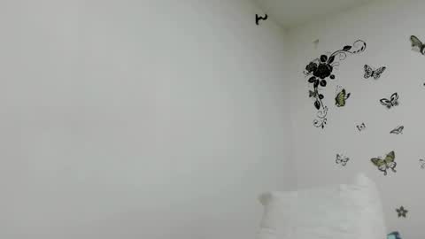 Snapshot of jenniferloveyou chatting on 07/18/26, 12:53 jenniferloveyou online show from 07/18/26, 12:53