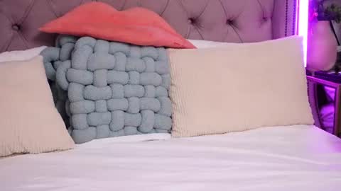 JenniferLovveX online show from 07/23/26, 05:05