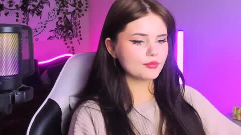 Snapshot of jenniferwandis77 chatting on 12/01/24, 07:36 Jenni online show from 12/01/24, 07:36