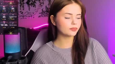 Snapshot of jenniferwandis77 chatting on 12/17/24, 07:15 Jenni online show from 12/17/24, 07:15