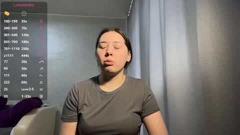 Mia online show from 04/24/26, 06:49