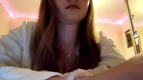 Lizi  online show from 08/04/26, 05:26