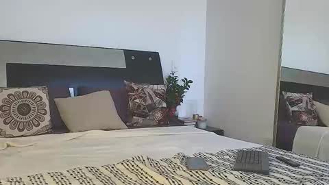 Jenn online show from 01/06/26, 06:00