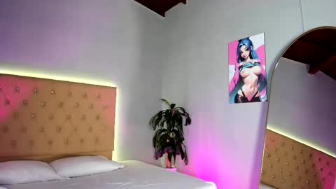 jenny__lawrence online show from 12/19/25, 08:27