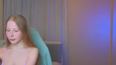 Snapshot of jenny_angelok chatting on 01/23/25, 11:15 Next broadcast on December 05 subject to change online show from 01/23/25, 11:15