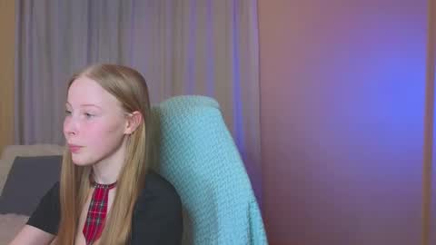 Snapshot of jenny_angelok chatting on 02/06/25, 11:10 Next broadcast on December 05 subject to change online show from 02/06/25, 11:10