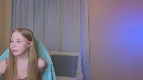 Snapshot of jenny_angelok chatting on 02/07/25, 11:23 Next broadcast on December 05 subject to change online show from 02/07/25, 11:23