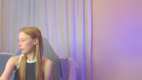 Snapshot of jenny_angelok chatting on 10/14/25, 01:23 Next broadcast on December 05 subject to change online show from 10/14/25, 01:23