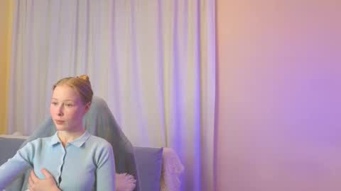 Snapshot of jenny_angelok chatting on 10/20/25, 11:10 Next broadcast on December 05 subject to change online show from 10/20/25, 11:10