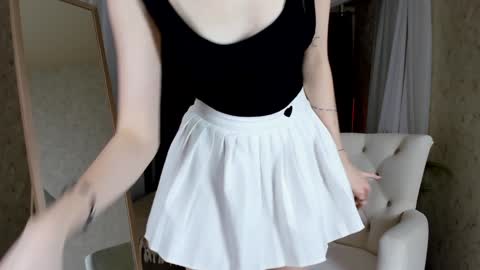 Snapshot of jenny_bunny_ chatting on 12/02/24, 07:36 jenny_bunny_ online show from 12/02/24, 07:36