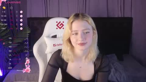 Snapshot of jenny_bunny_ chatting on 03/08/25, 04:45 jenny_bunny_ online show from 03/08/25, 04:45