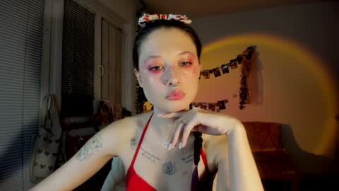 Snapshot of jenny_cox_love chatting on 12/18/24, 06:03 Jennifer Jenny Darling   online show from 12/18/24, 06:03